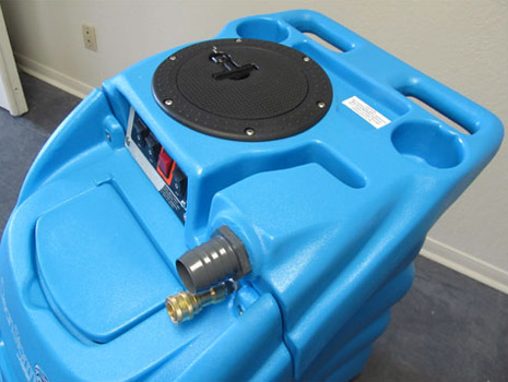 auto fill and dump carpet cleaning machine