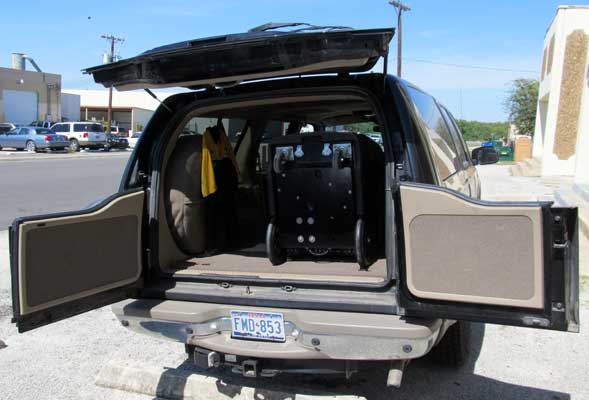 nautilus carpet cleaning machine will clean carpets out of a SUV