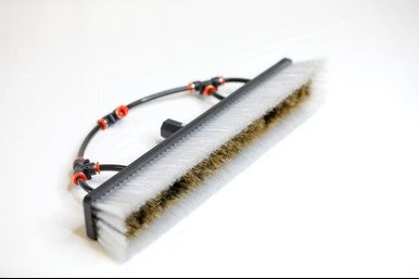 RHG T-18HY-LT-PP Tucker Water Fed Brush │ Dual Trim - Boar and Nylon Bristle Hybrid - 4 Pencil Jets XL Size 17in x 3in