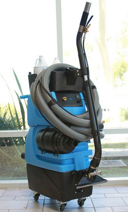 With the Transport Tray, there is now a convenient way to hold your wand, power cord, 2″ vacuum hose